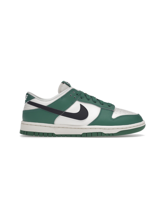 DUNK LOW LOTTERY PACK SE GREEN